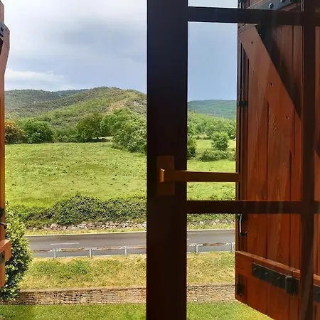 Entero En La Vall Fosca Pobleta de Bellvehí